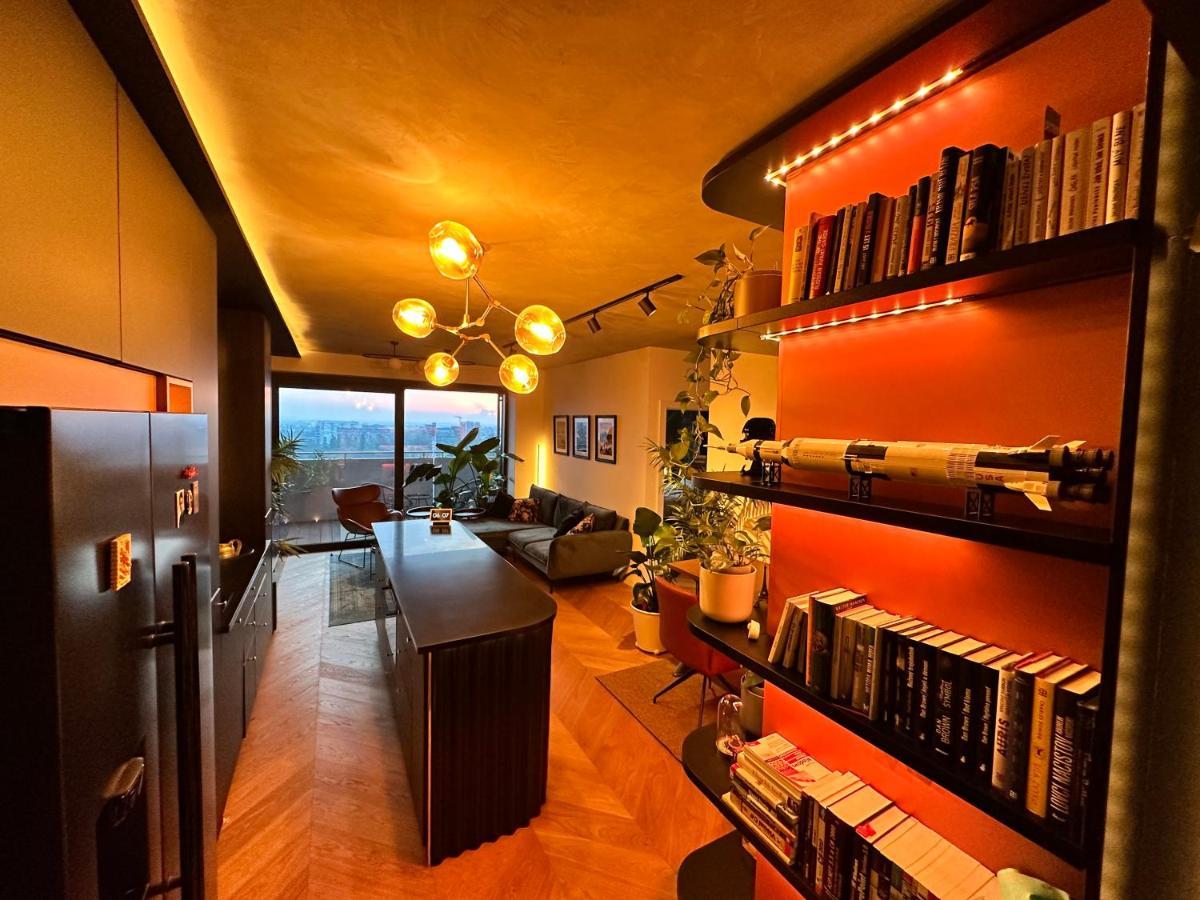 דירות ברטיסלאבה Skyline Elegance With Free Parking מראה חיצוני תמונה