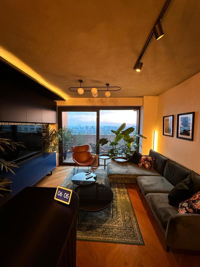 דירות ברטיסלאבה Skyline Elegance With Free Parking מראה חיצוני תמונה